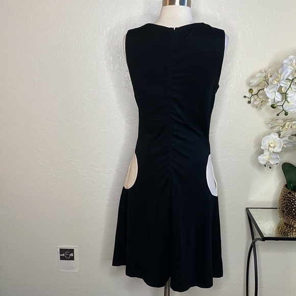 Lisa Perry XO New York Black Dress White Circle - Picture 3 of 5